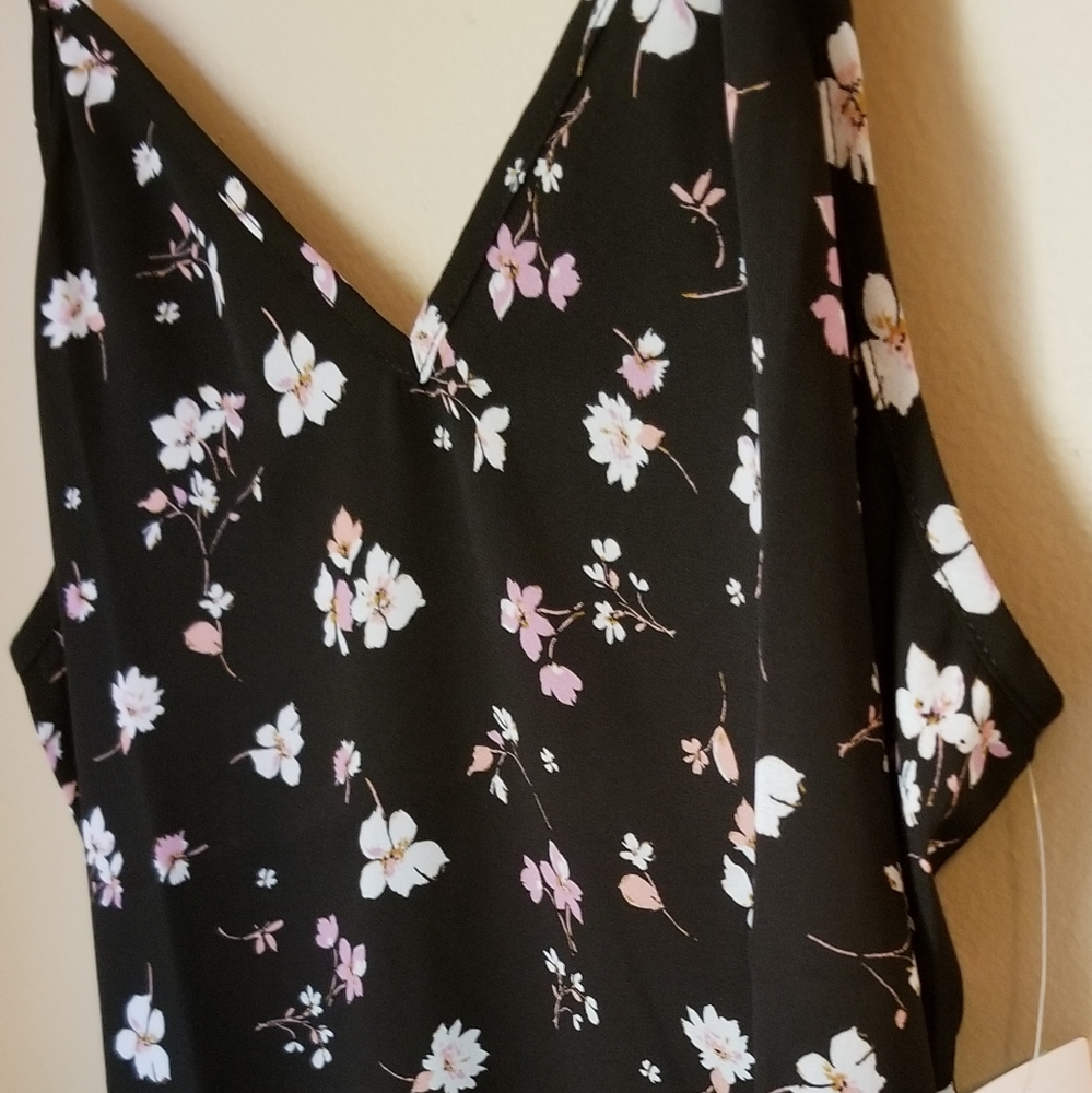 Printed V-Neck Camisole BLACK FLORAL New w/tags